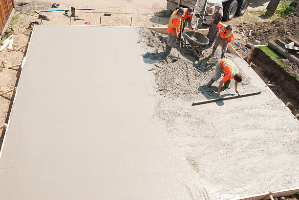 Best Concrete Flooring Contractor  in Bowling Green, VA